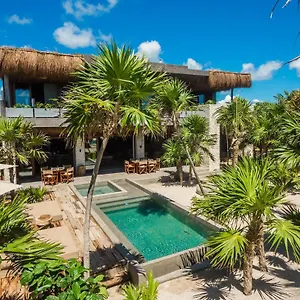  Сasa de vacaciones Beachfront In Tankah Bay